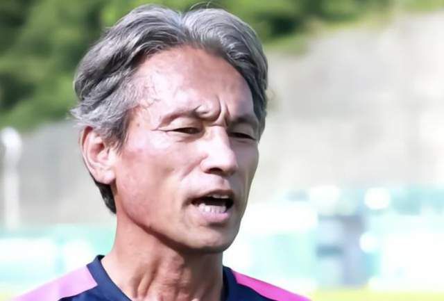 美妇岳出轨迎合高潮